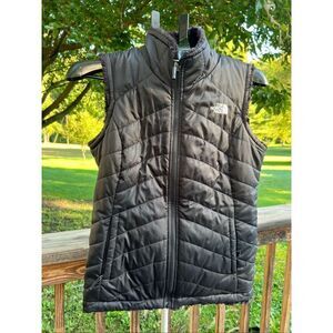 The North Face Reversible Vest Faux Fur Puffer